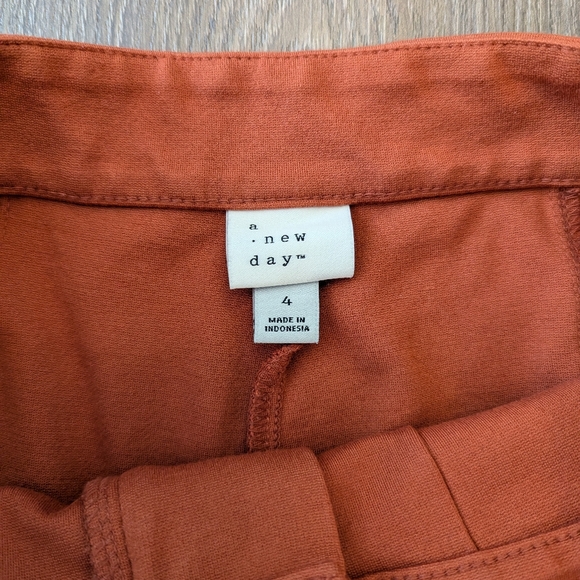 Size 4 A New Day Bell Bottoms - Picture 3 of 5